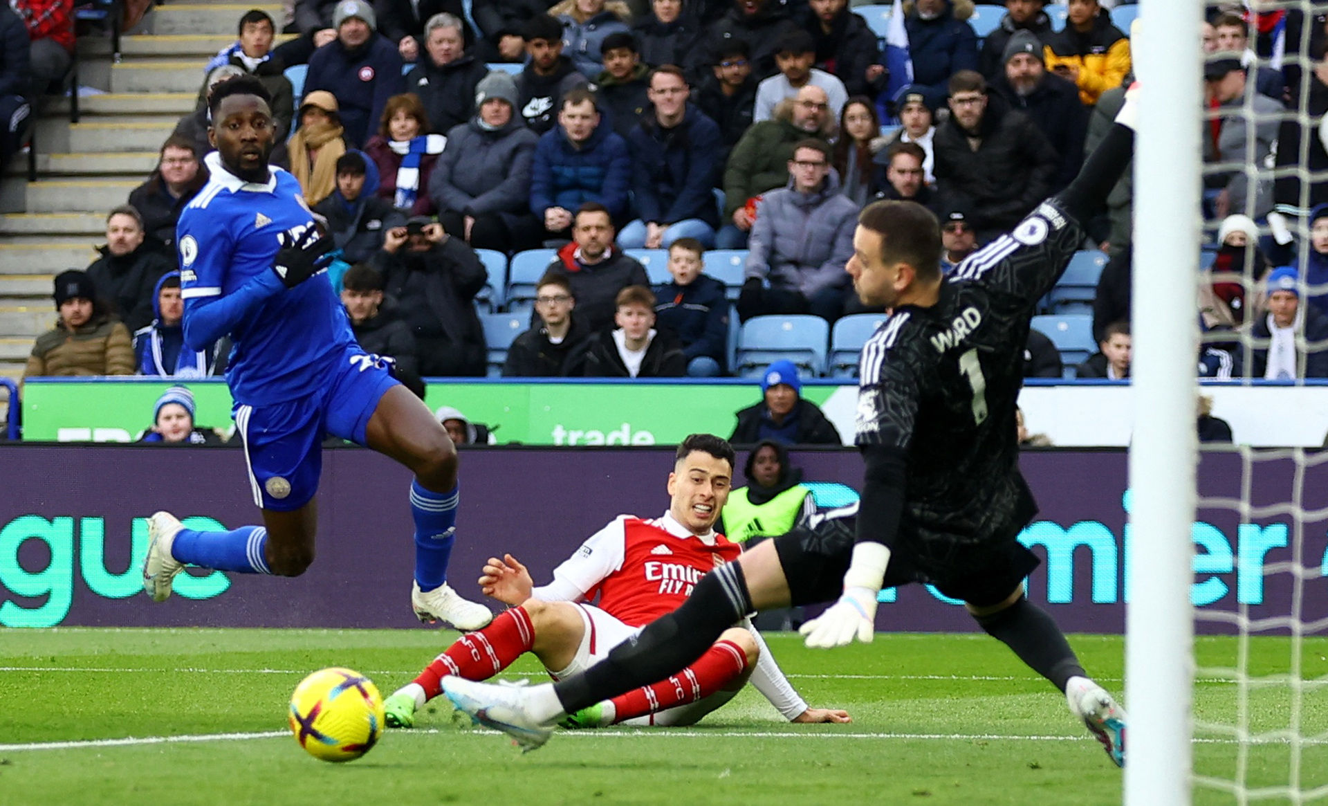 的果断和冷 的果断和冷