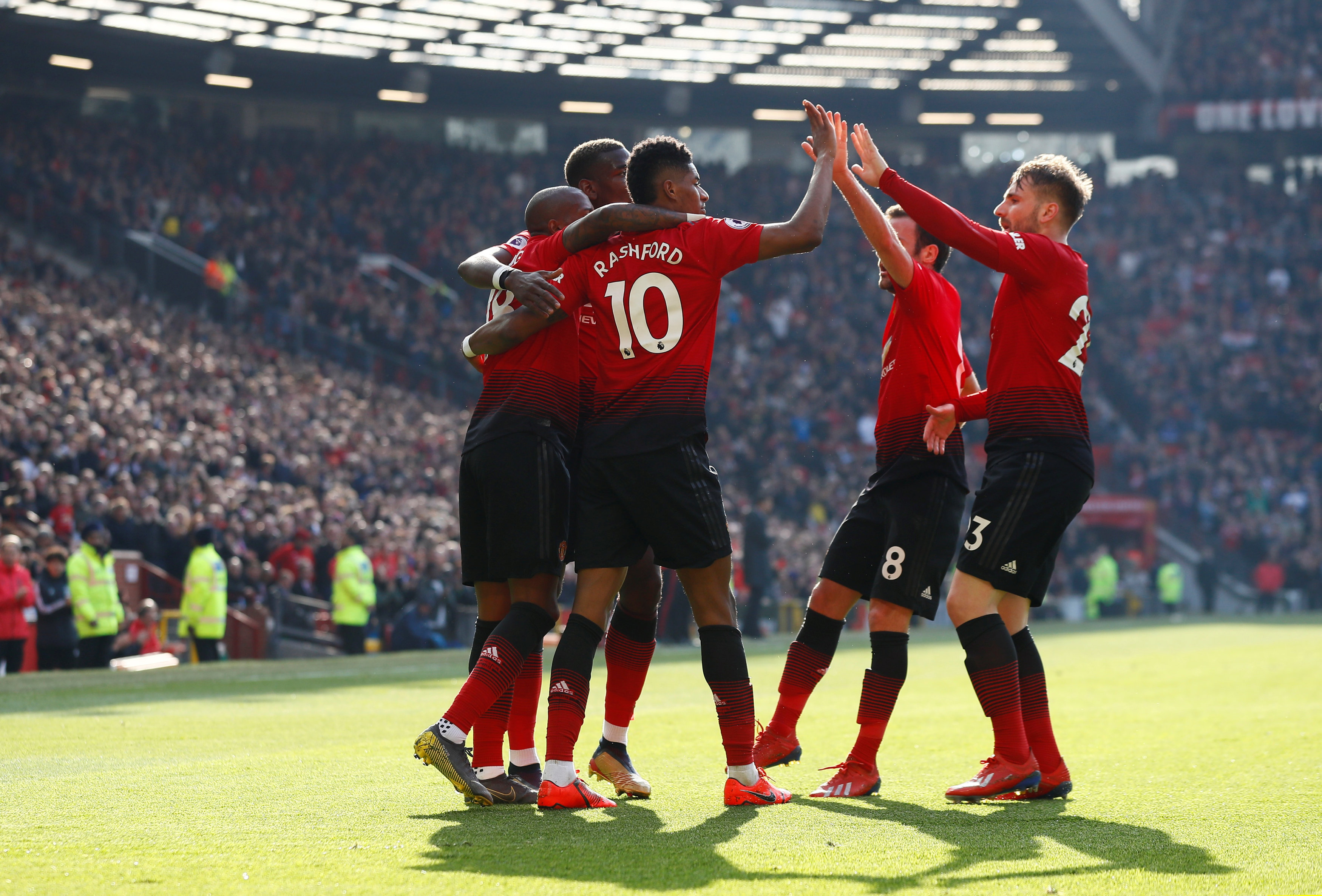 罗德里的中 罗德里的中